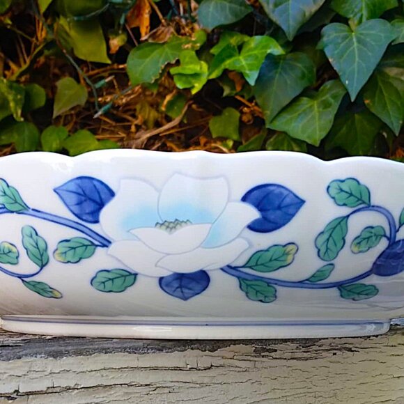 Vintage Maebata Gokusai Hand Painted Blue Lotus Flower Porcelain Bowl from Japan - Picture 7 of 10